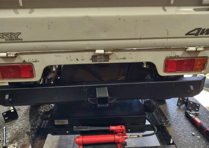 FLAT REAR BUMPER WITH SHACKLE MOUNTS AND RECEIVER TOW HITCH